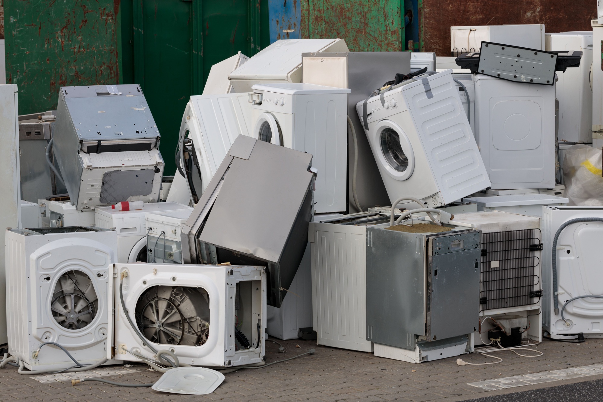 Old electrical appliances for recycling by INCA Metal